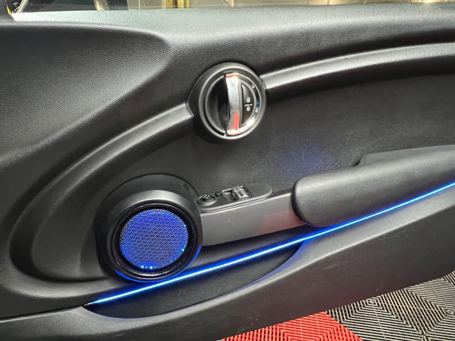 Used MINI Hatch 2015 for sale - 76912861: Photo 32