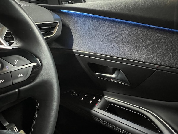 Used Peugeot 3008 2023 for sale - 76021229: Photo 30