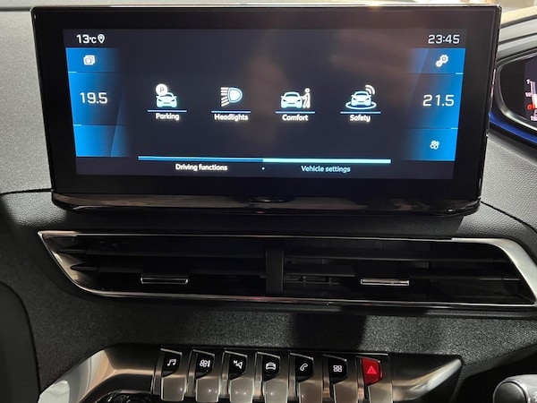 Used Peugeot 3008 2023 for sale - 76021229: Photo 39