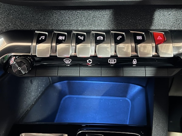 Used Peugeot 3008 2023 for sale - 76021229: Photo 56