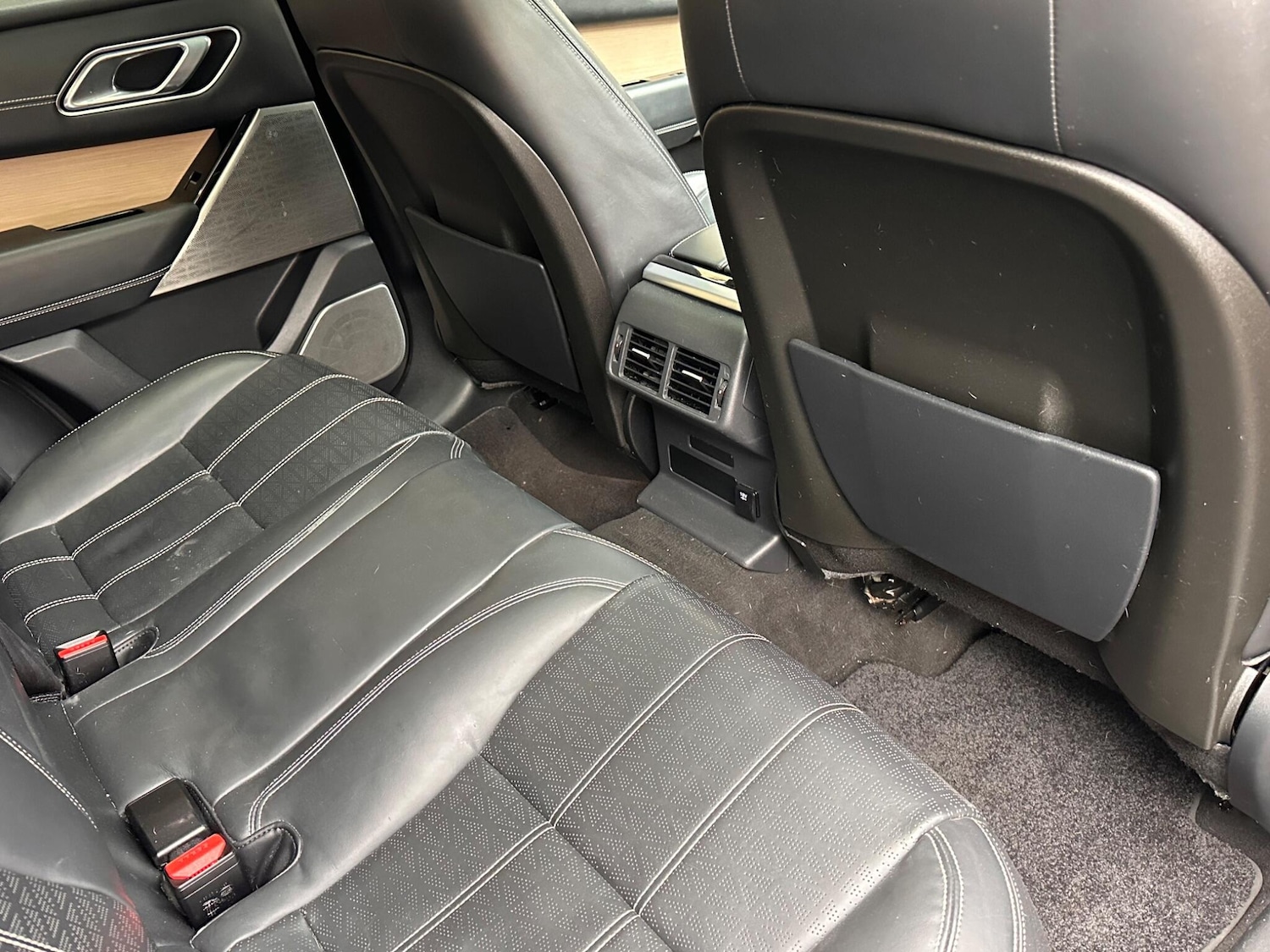 Used Land Rover Range Rover Velar 2018 for sale - 76472916: Photo 12