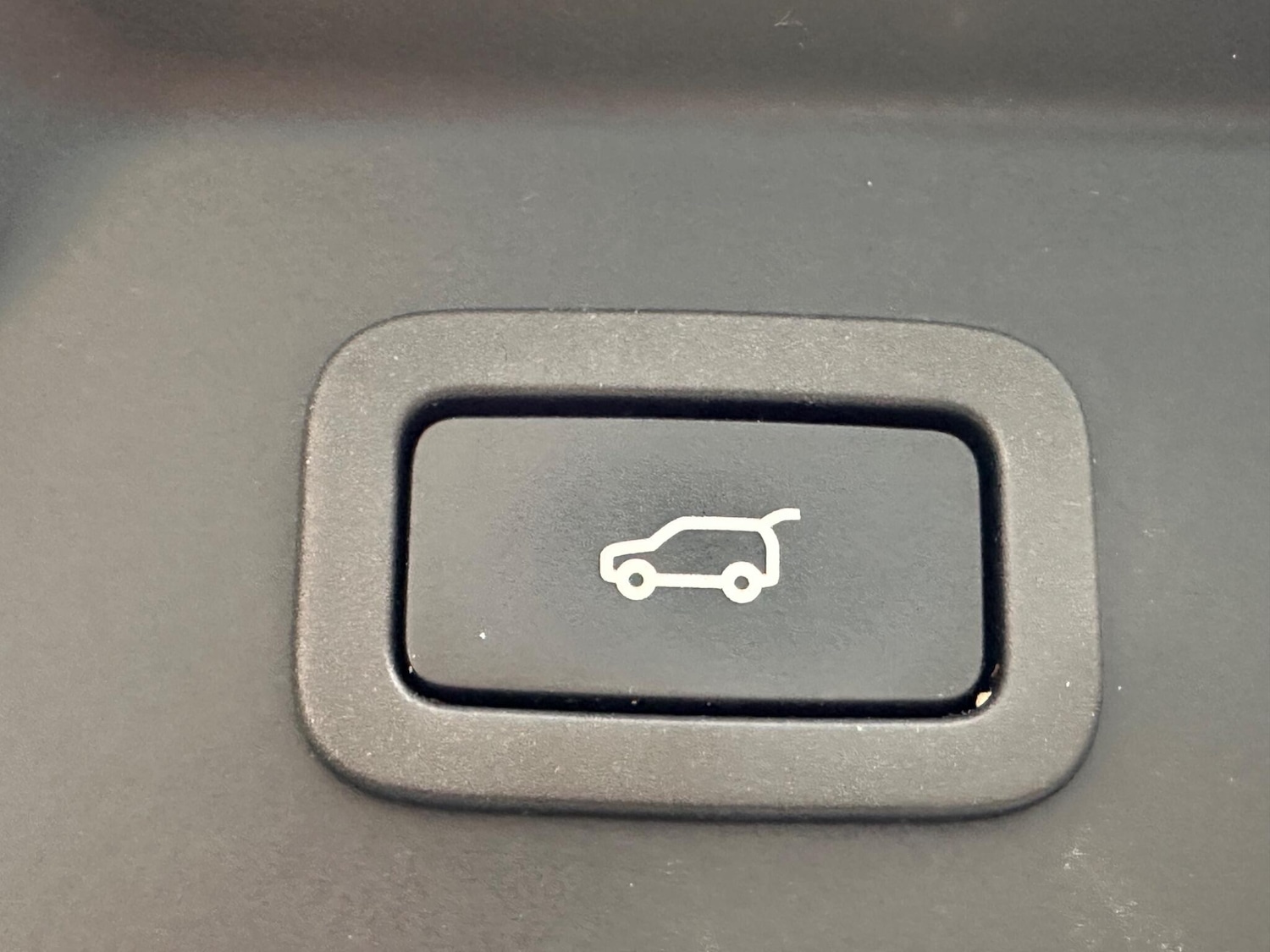 Used Land Rover Range Rover Velar 2018 for sale - 76472916: Photo 17