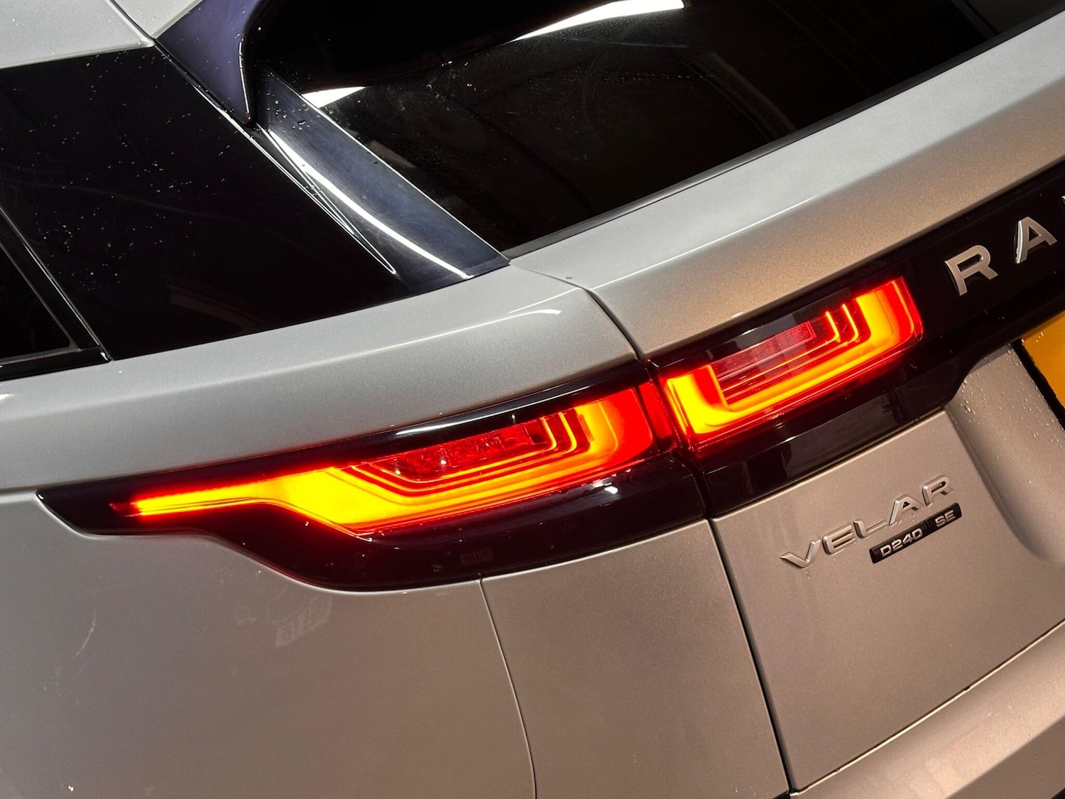 Used Land Rover Range Rover Velar 2018 for sale - 76472916: Photo 31