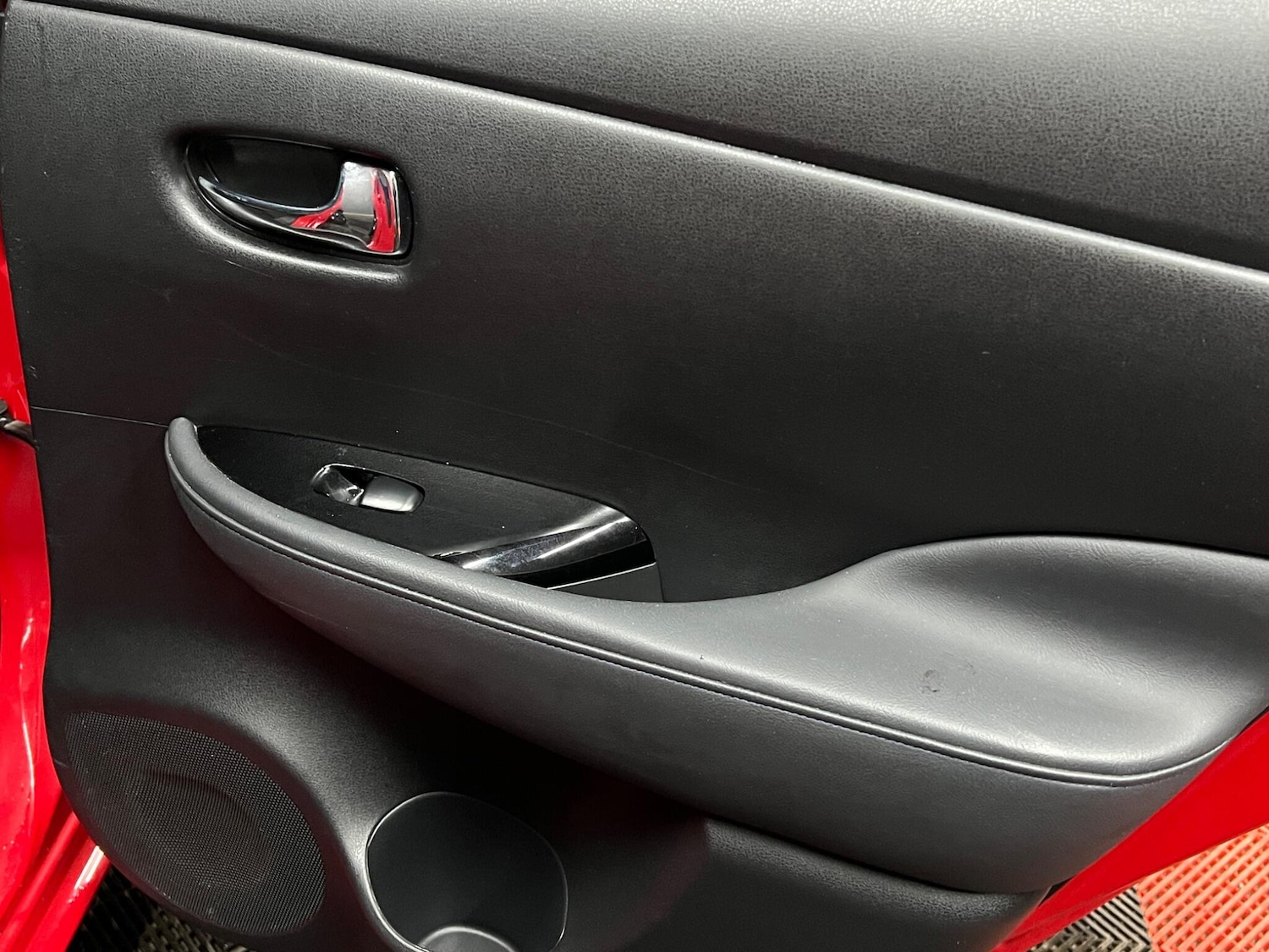 Used Nissan Leaf 2017 for sale - 77982479: Photo 28