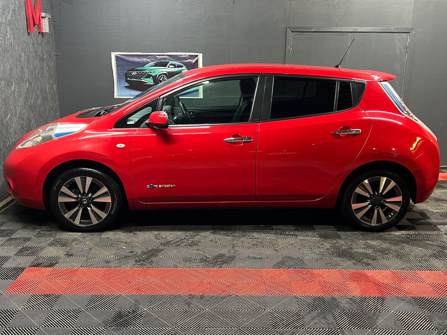 Used Nissan Leaf 2017 for sale - 77982479: Photo 6
