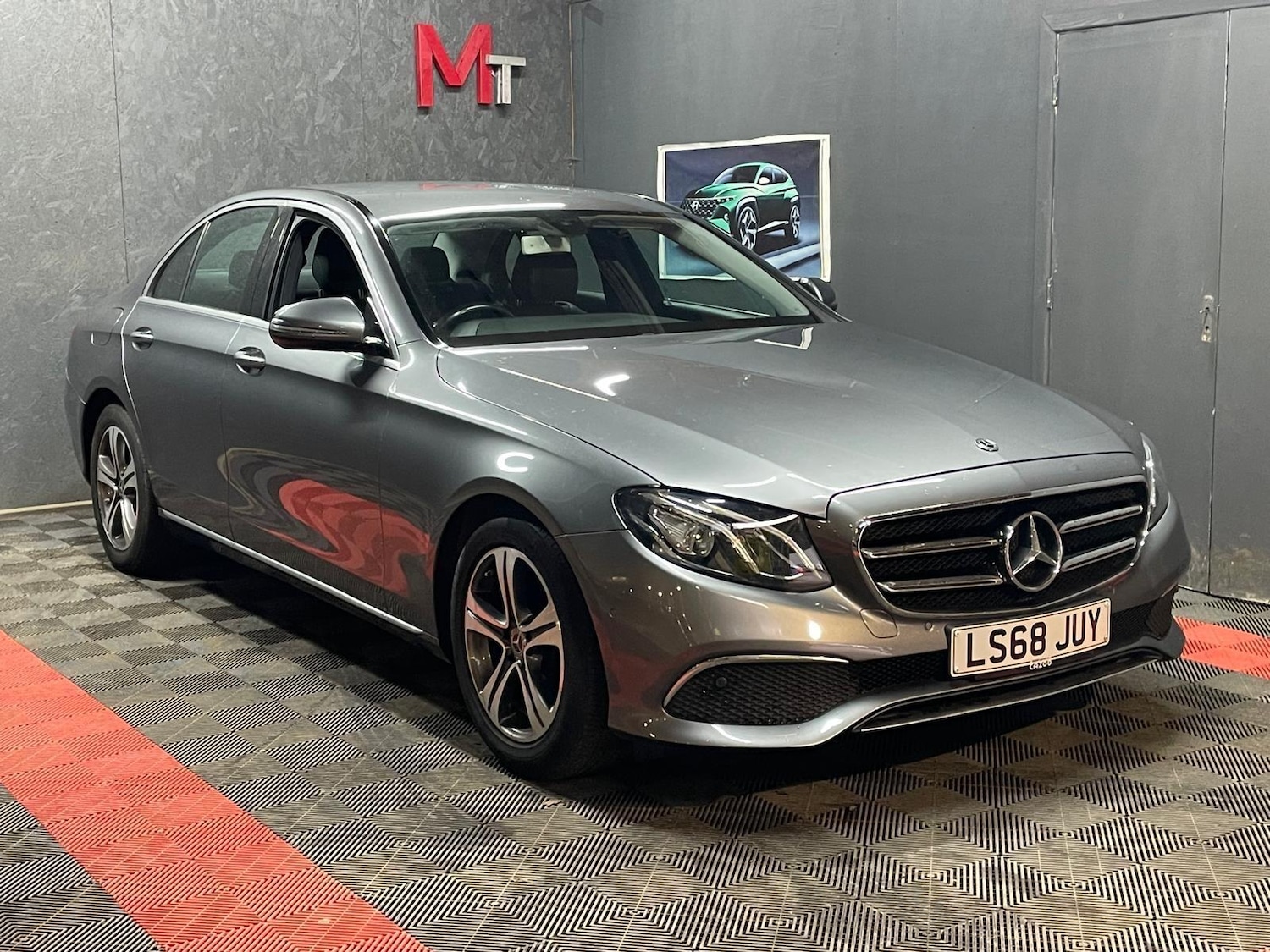 Used Mercedes-Benz E Class 2018 for sale - 77238631: Photo 3