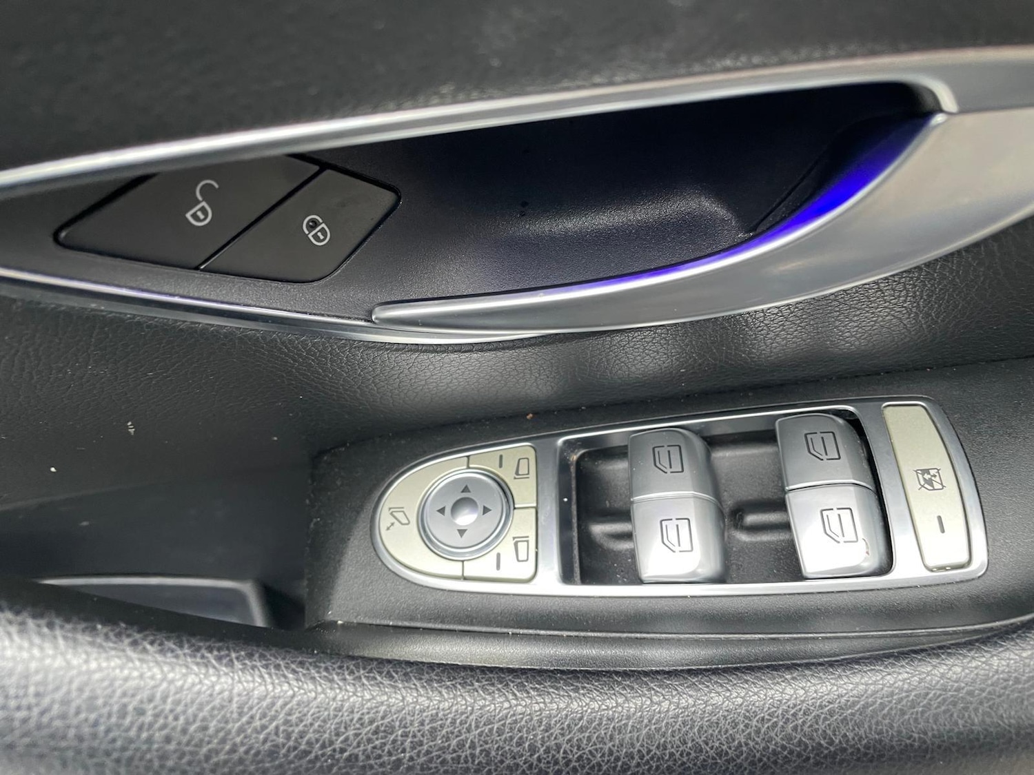 Used Mercedes-Benz E Class 2018 for sale - 77238631: Photo 34