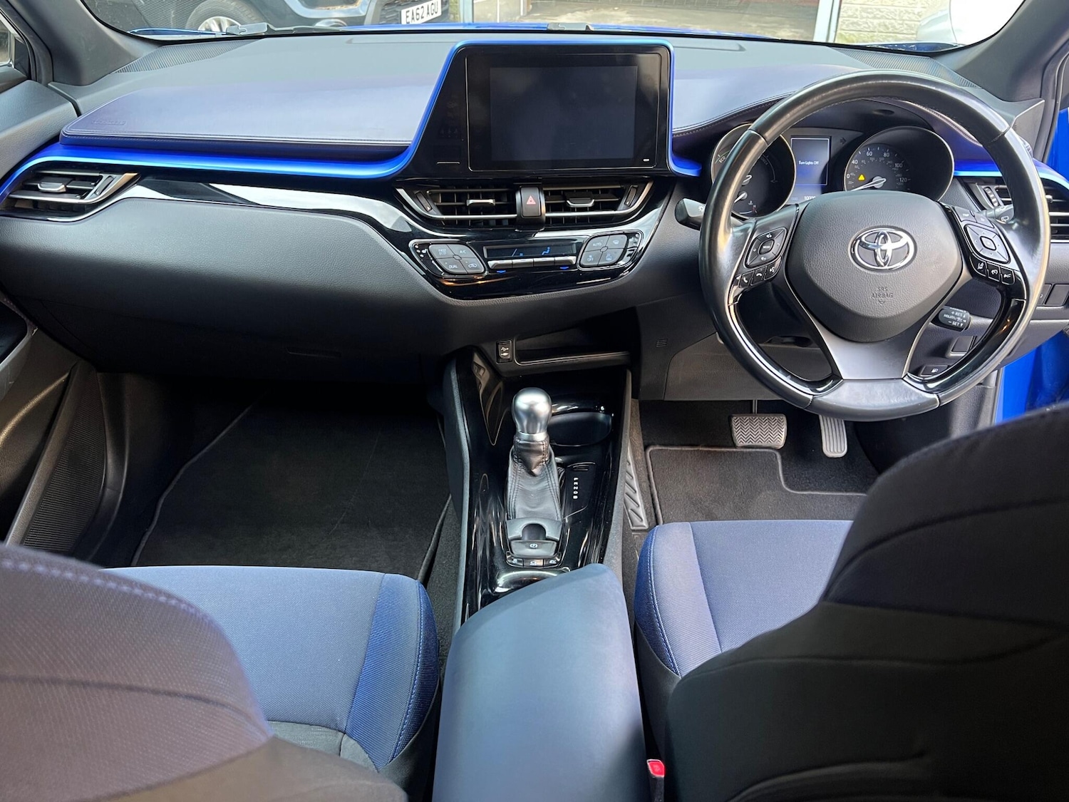 Used Toyota C-HR 2018 for sale - 78157409: Photo 19