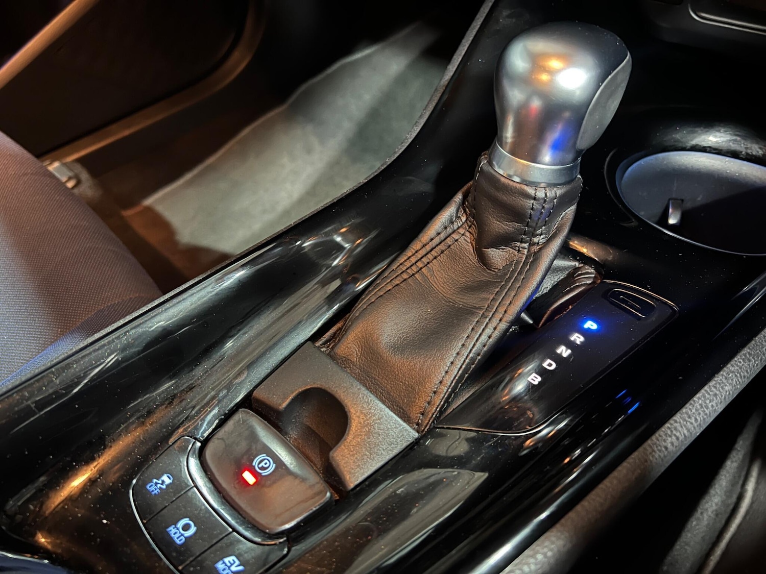 Used Toyota C-HR 2018 for sale - 78157409: Photo 21