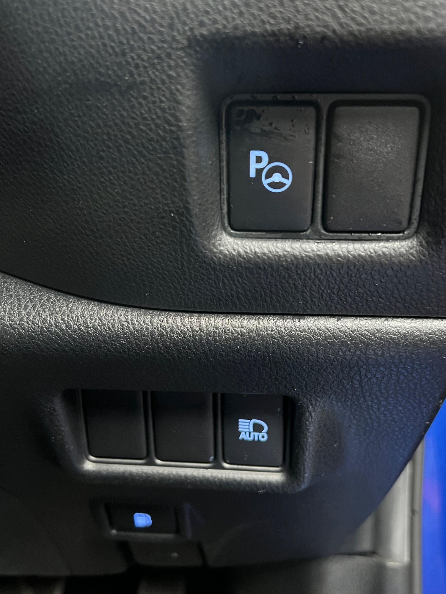 Used Toyota C-HR 2018 for sale - 78157409: Photo 27