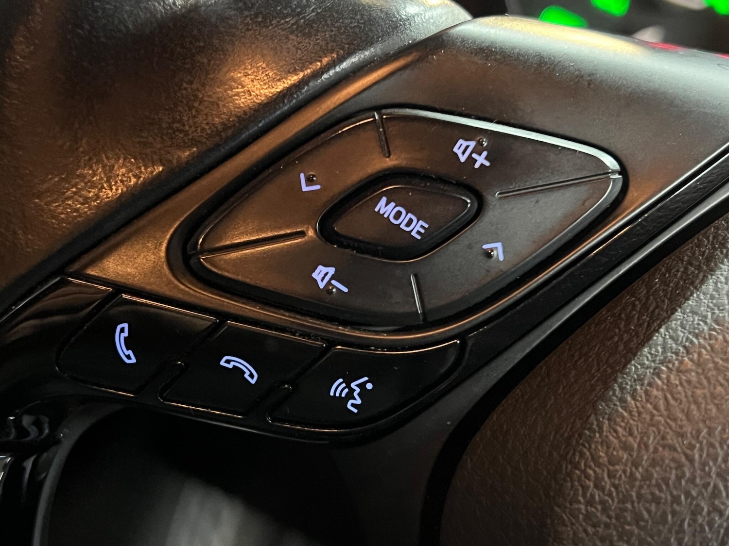 Used Toyota C-HR 2018 for sale - 78157409: Photo 31