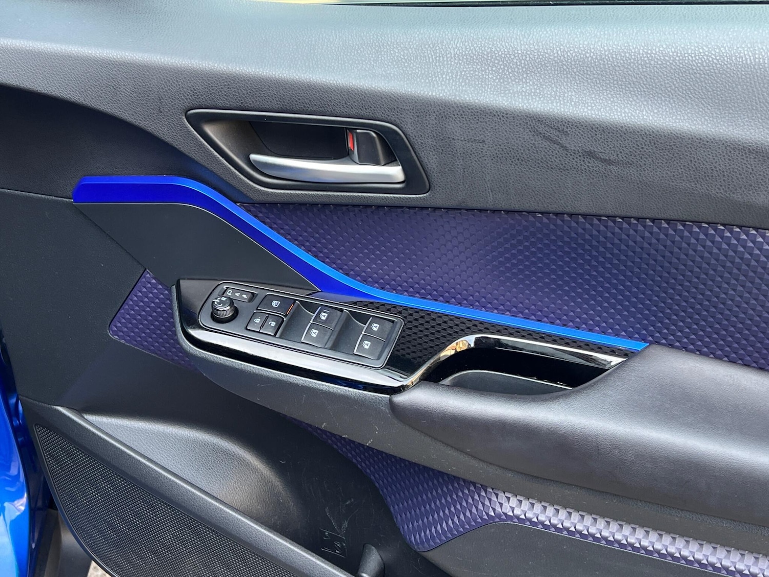 Used Toyota C-HR 2018 for sale - 78157409: Photo 36