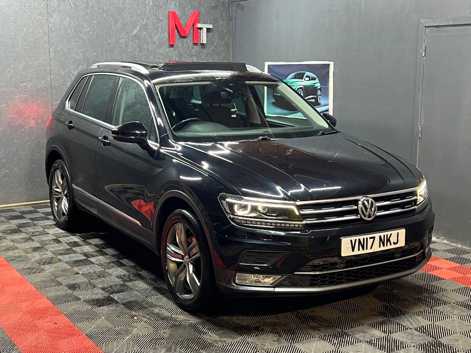 Used Volkswagen Tiguan 2017 for sale - 76976216: Photo 10