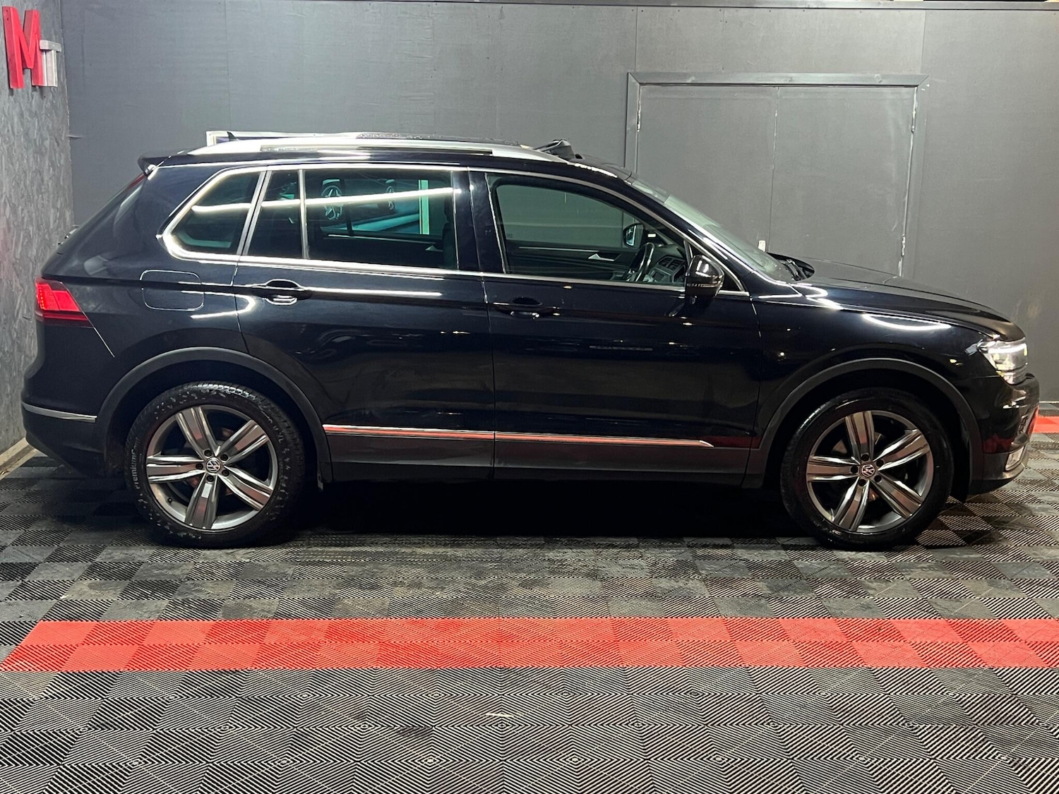 Used Volkswagen Tiguan 2017 for sale - 76976216: Photo 16