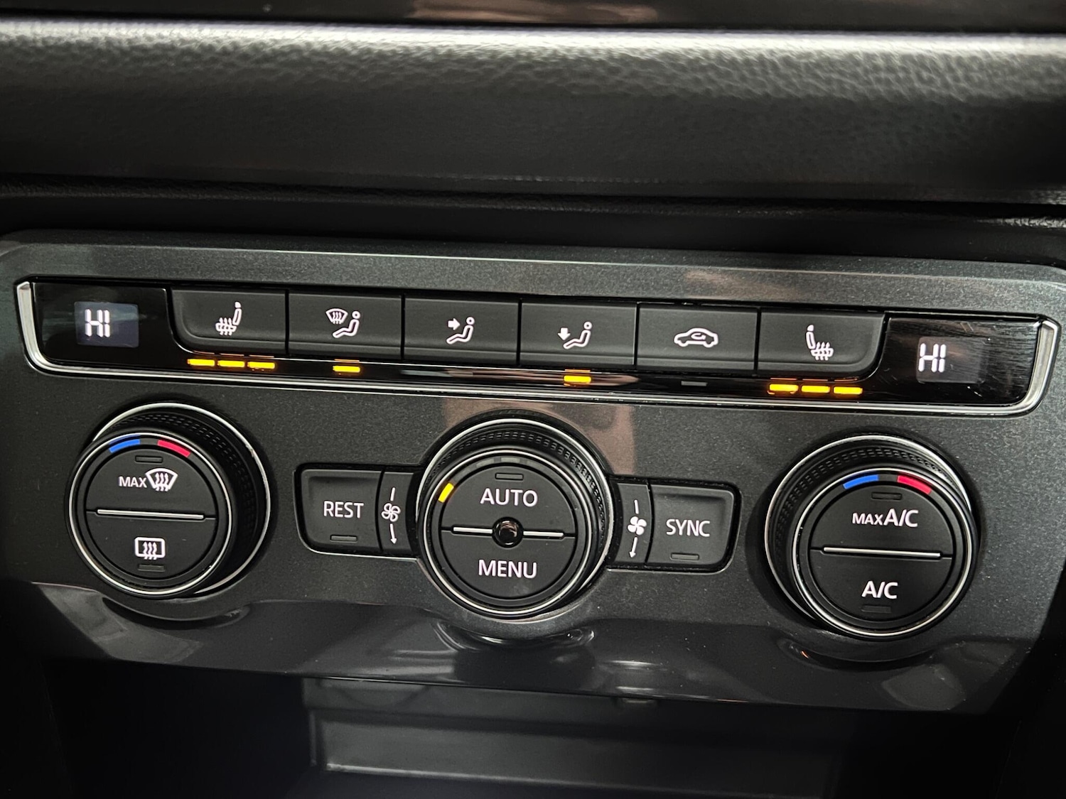 Used Volkswagen Tiguan 2017 for sale - 76976216: Photo 28