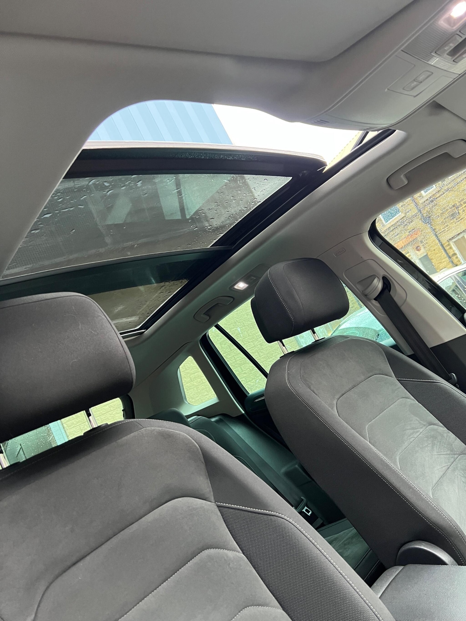 Used Volkswagen Tiguan 2017 for sale - 76976216: Photo 56