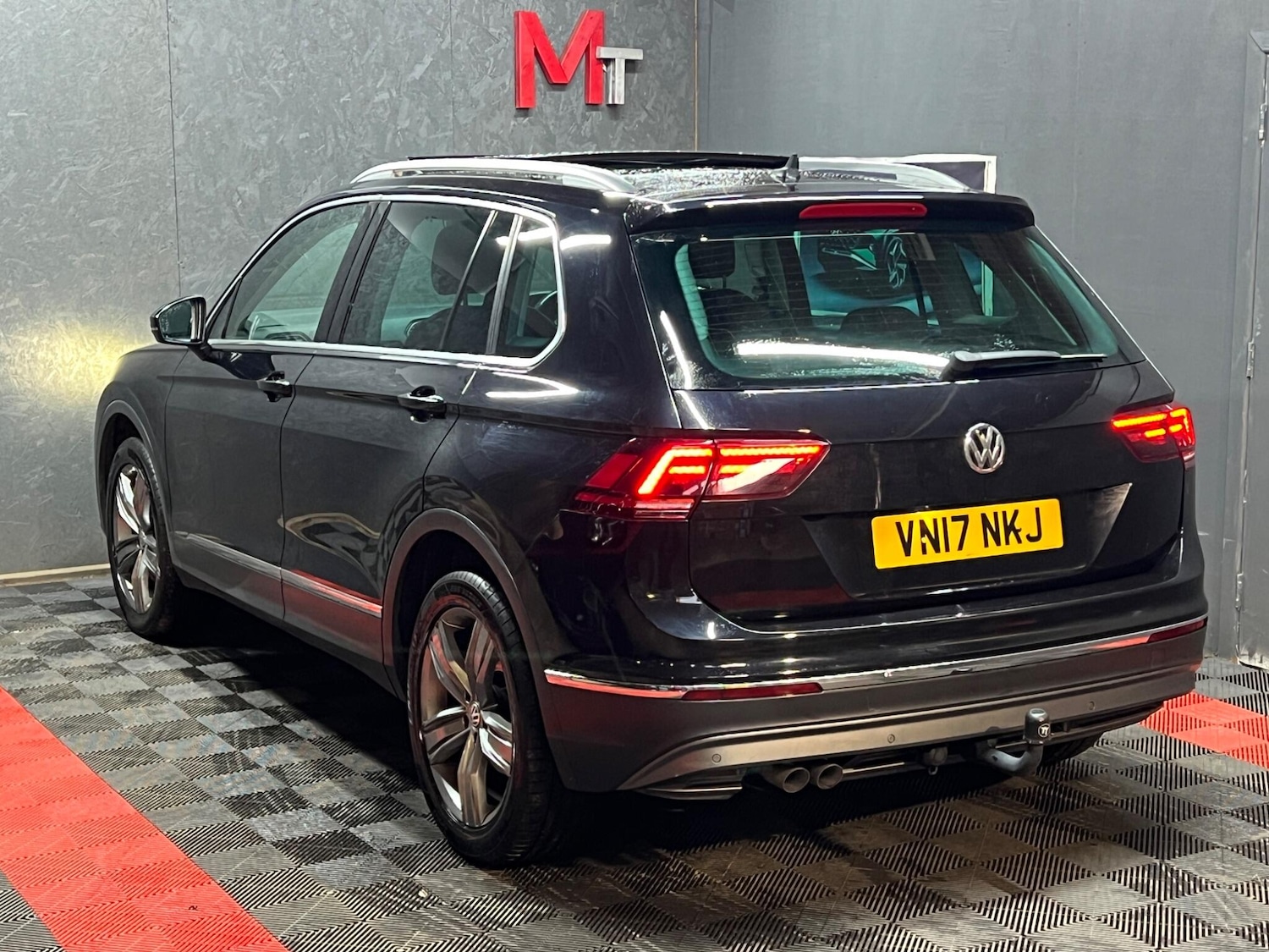 Used Volkswagen Tiguan 2017 for sale - 76976216: Photo 6