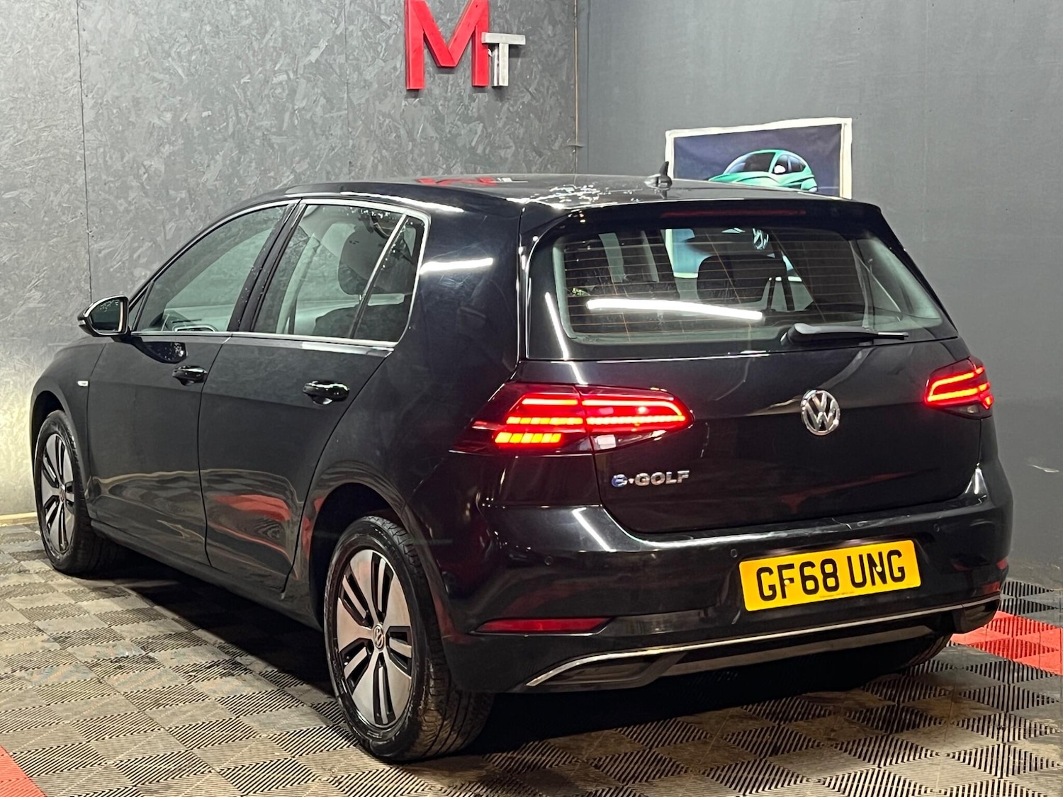 Used Volkswagen Golf 2018 for sale - 77647127: Photo 3