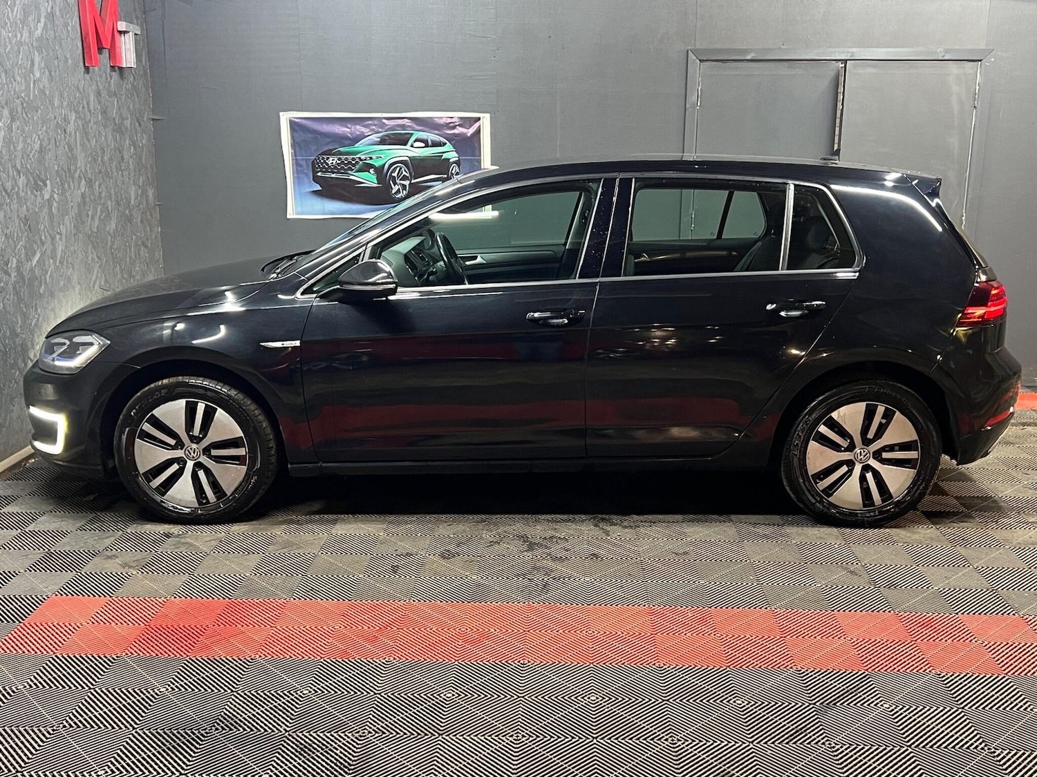 Used Volkswagen Golf 2018 for sale - 77647127: Photo 4
