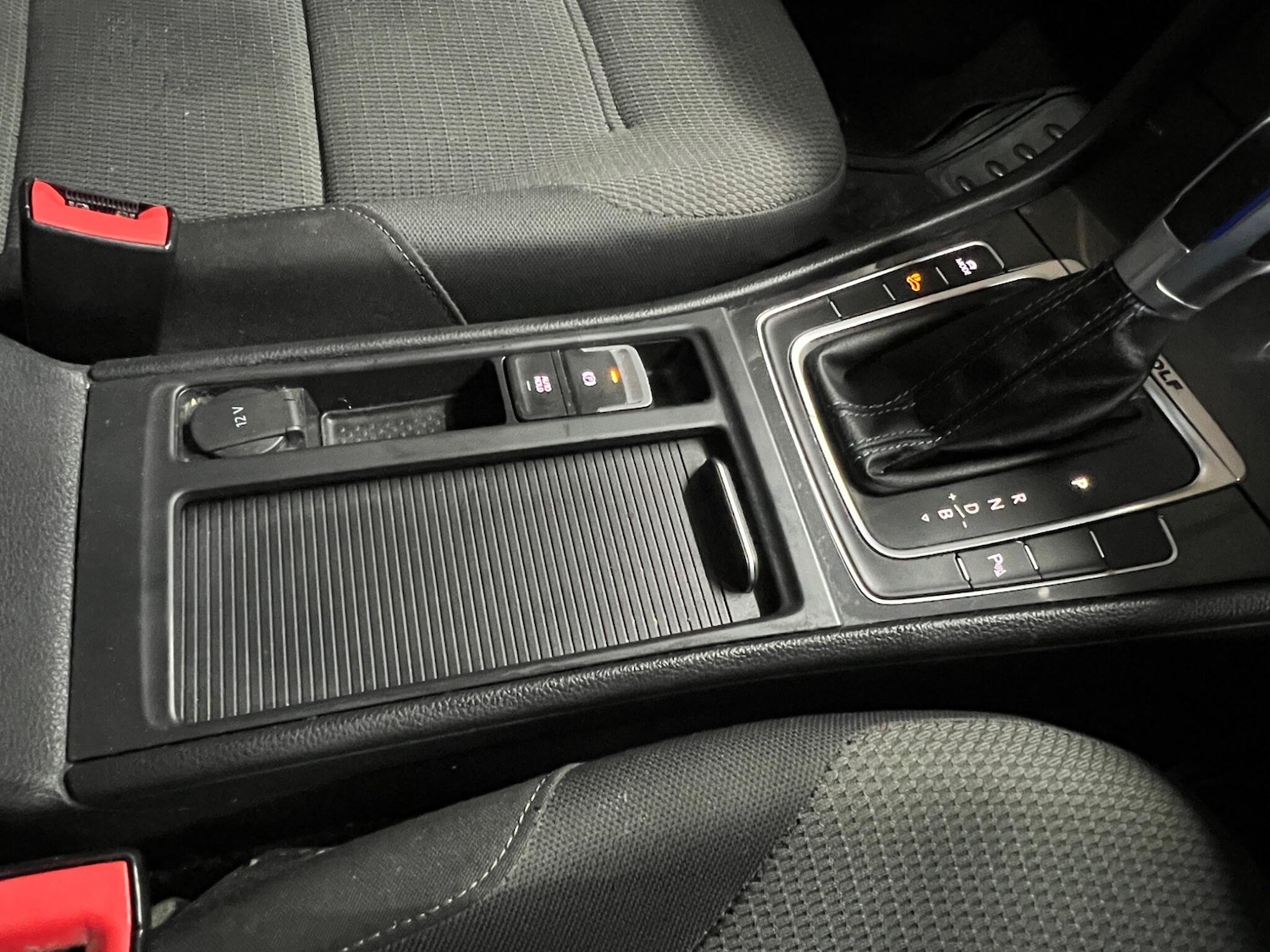 Used Volkswagen Golf 2018 for sale - 77647127: Photo 44