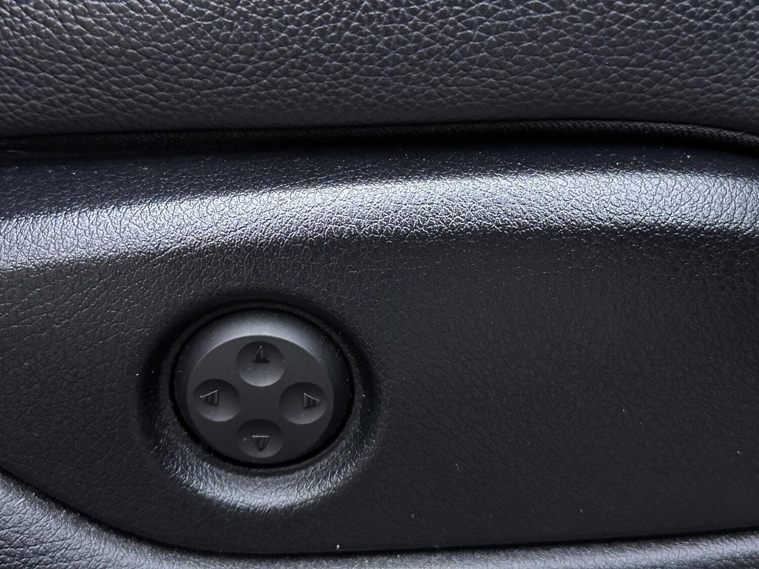 Used Mercedes-Benz GLE 2016 for sale - 76573362: Photo 25