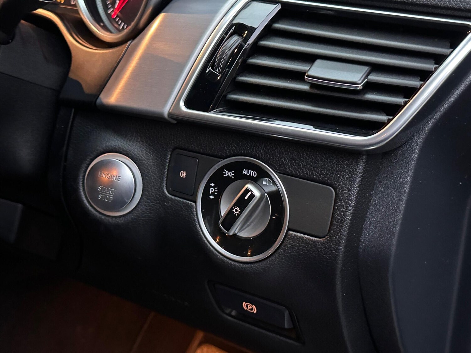 Used Mercedes-Benz GLE 2016 for sale - 76573362: Photo 28