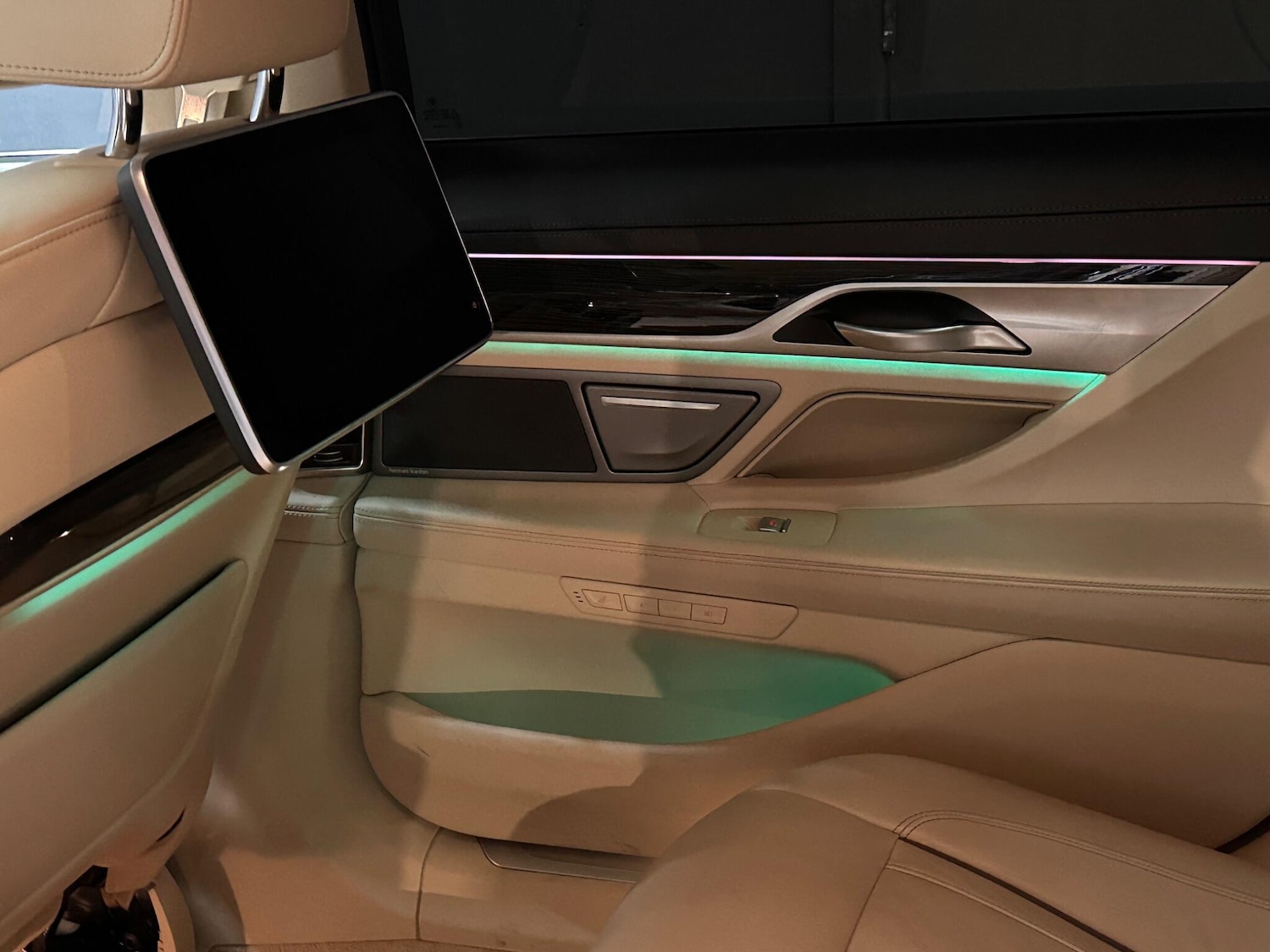 Used BMW 7 Series 2019 for sale - 76607980: Photo 44