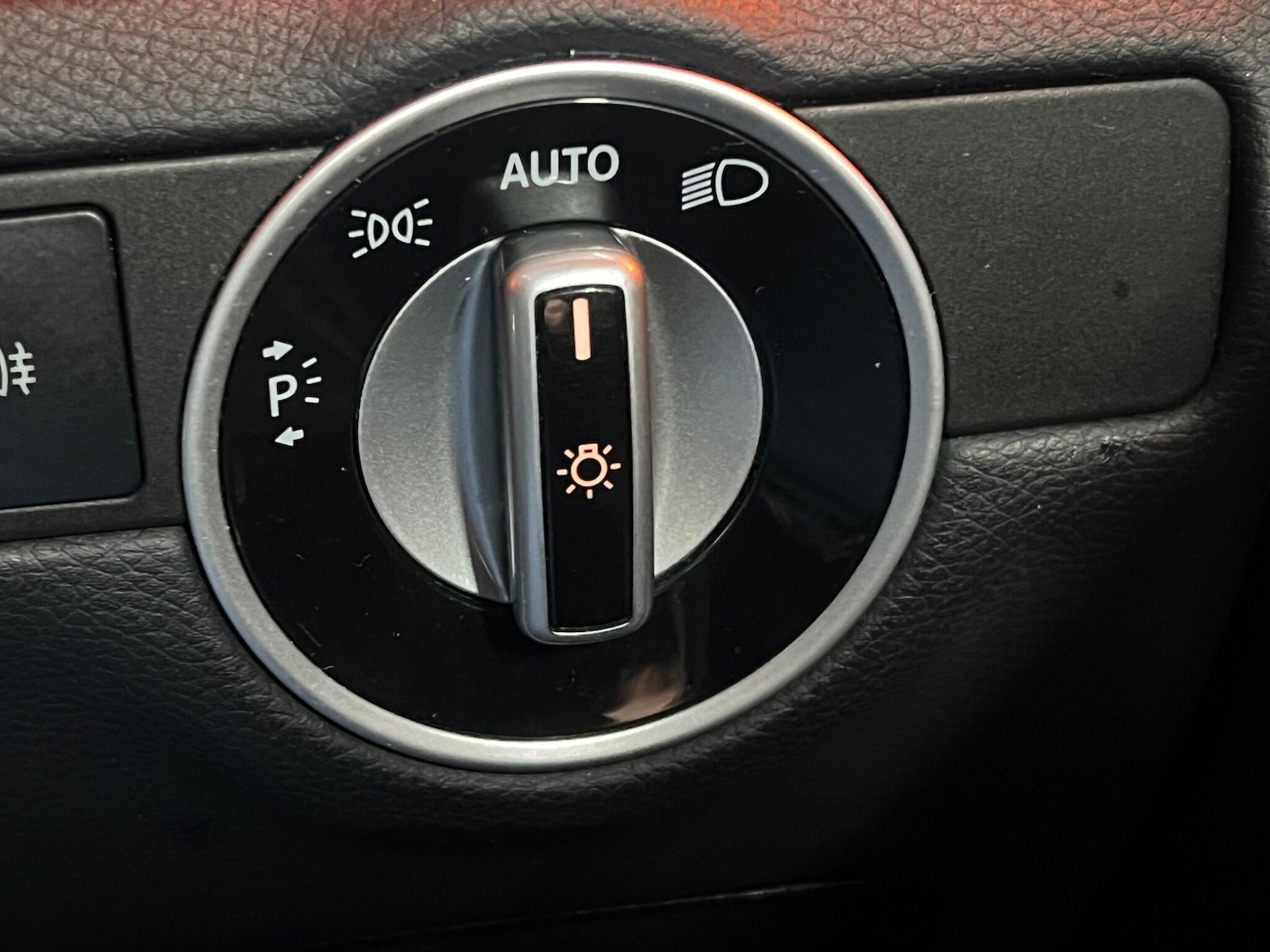 Used Mercedes-Benz CLS 2013 for sale - 76997068: Photo 20