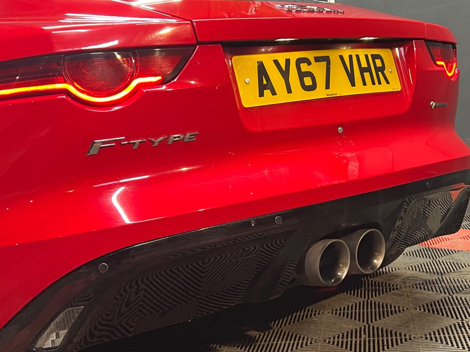 Used Jaguar F-Type 2017 for sale - 77585991: Photo 18