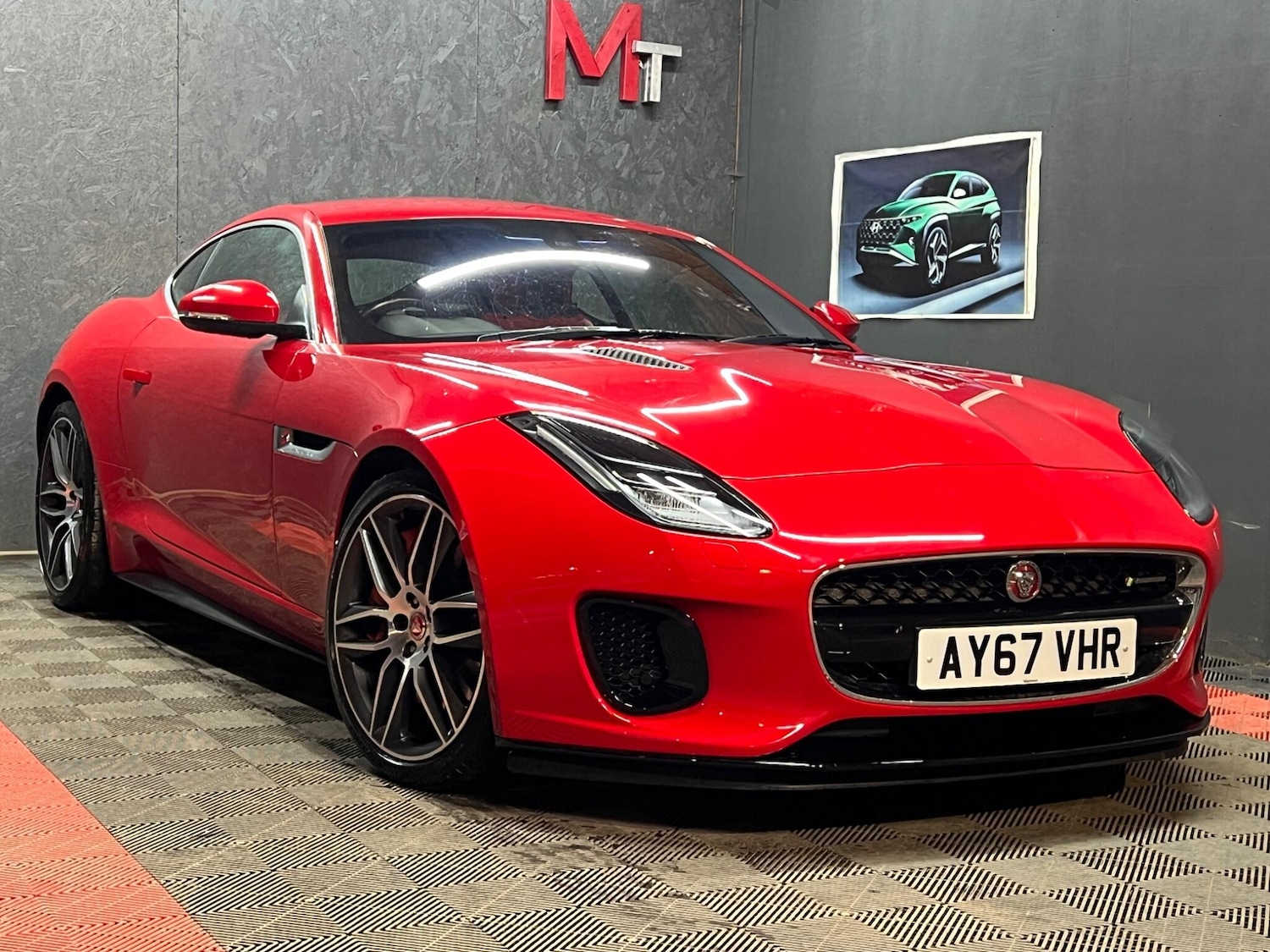 Used Jaguar F-Type 2017 for sale - 77585991: Photo 6