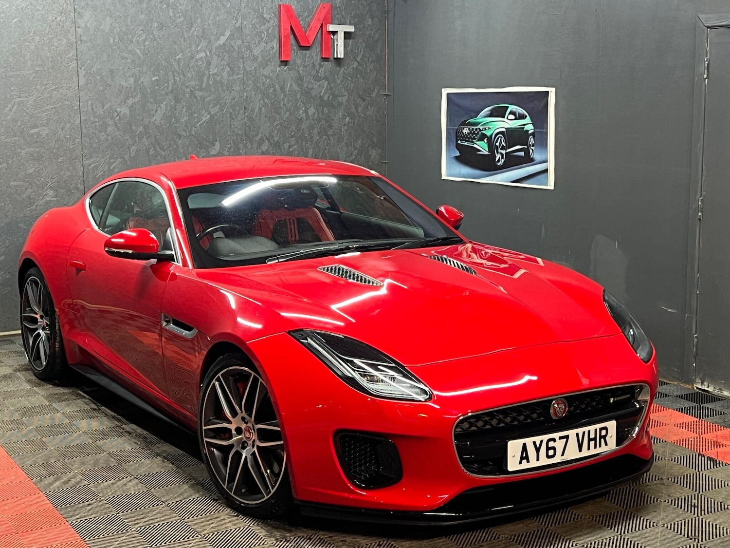 Used Jaguar F-Type 2017 for sale - 77585991: Photo 9