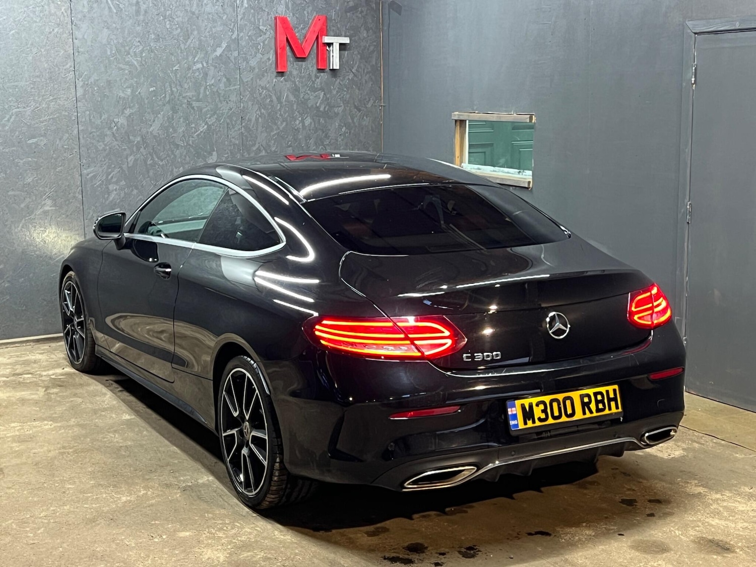 Used Mercedes-Benz C Class 2019 for sale - 76122633: Photo 3