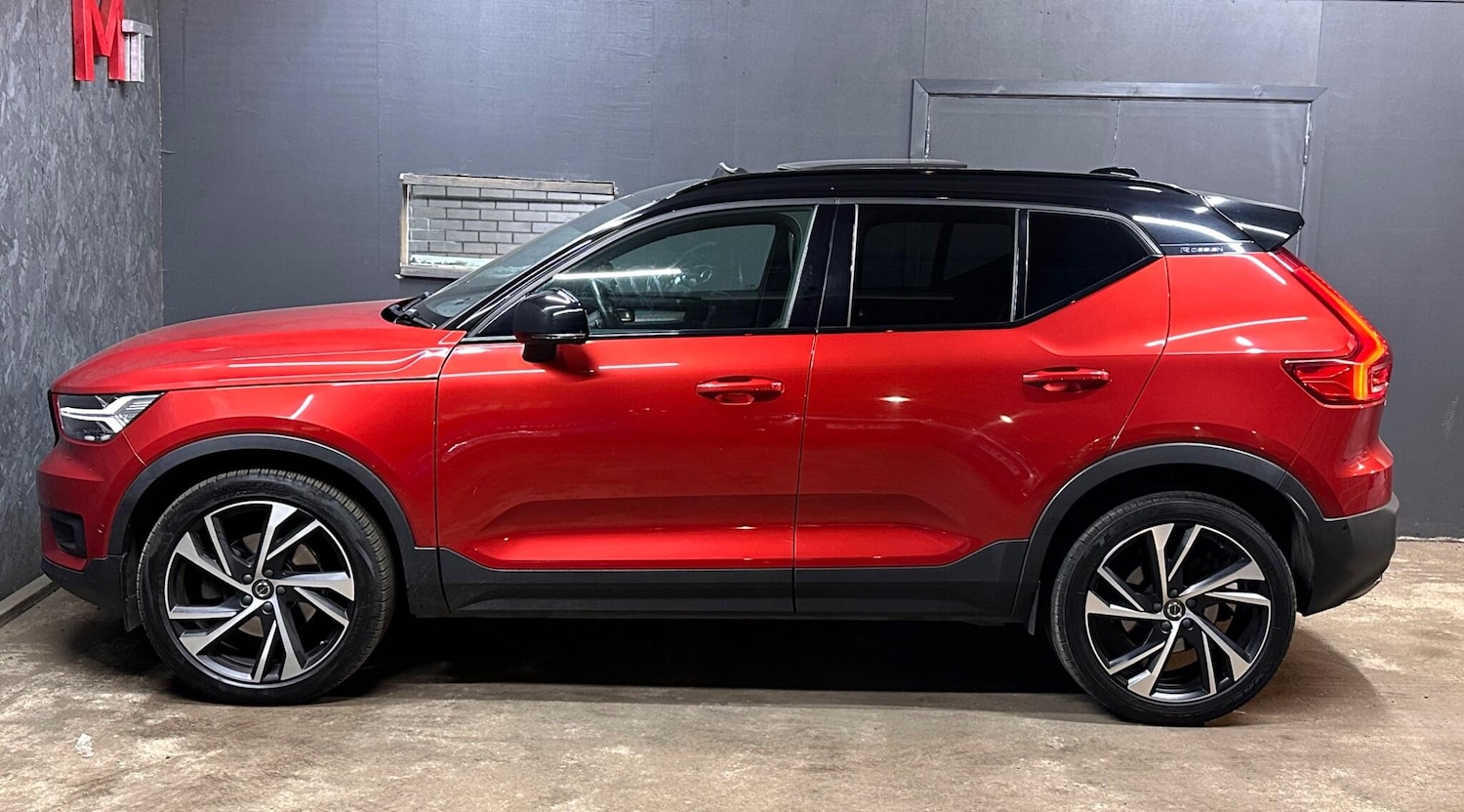 Used Volvo XC40 for sale - 77238354: Photo 11