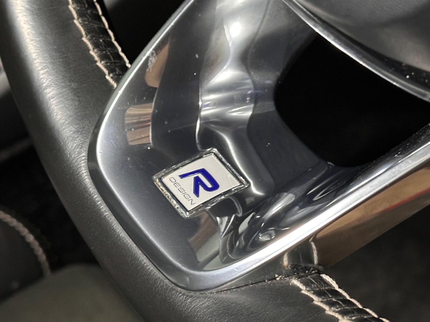 Used Volvo XC40 for sale - 77238354: Photo 26