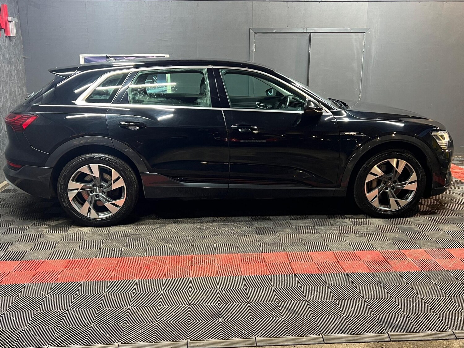 Used Audi e-tron 2019 for sale - 77496962: Photo 15