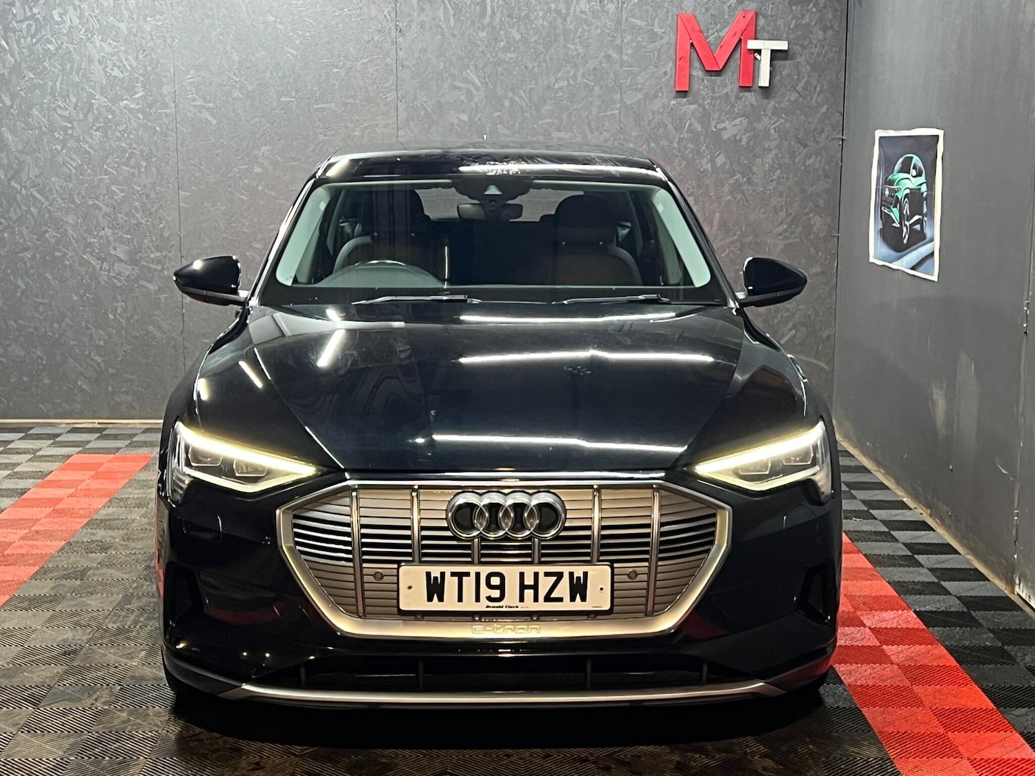 Used Audi e-tron 2019 for sale - 77496962: Photo 2