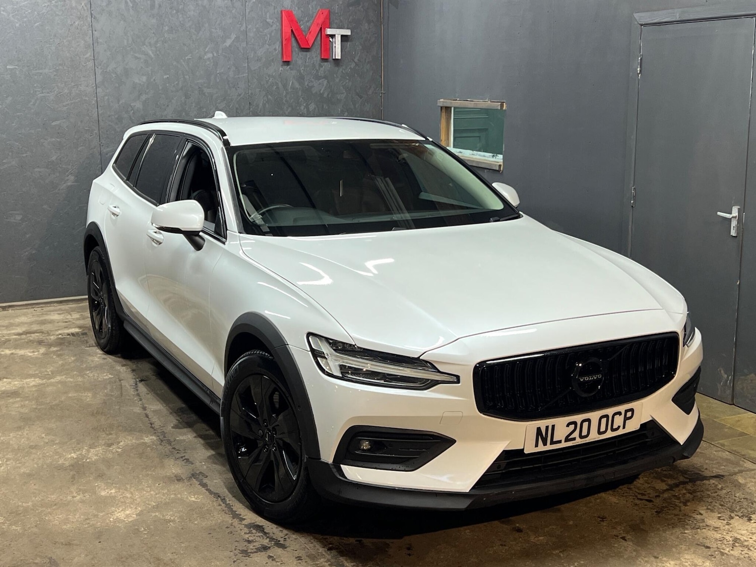 Used Volvo V60 Cross Country for sale - 77783431: Photo 15