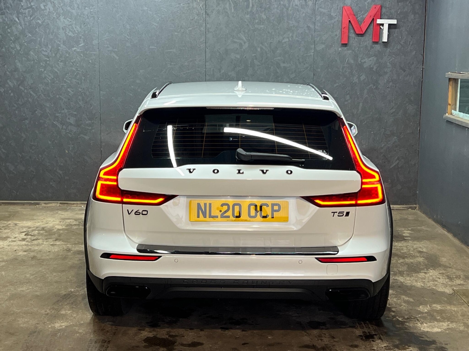 Used Volvo V60 Cross Country for sale - 77783431: Photo 22