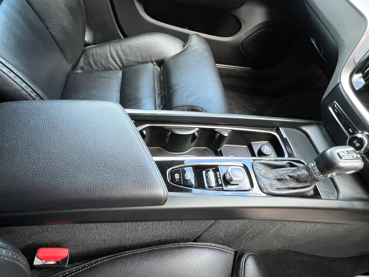 Used Volvo V60 Cross Country for sale - 77783431: Photo 32