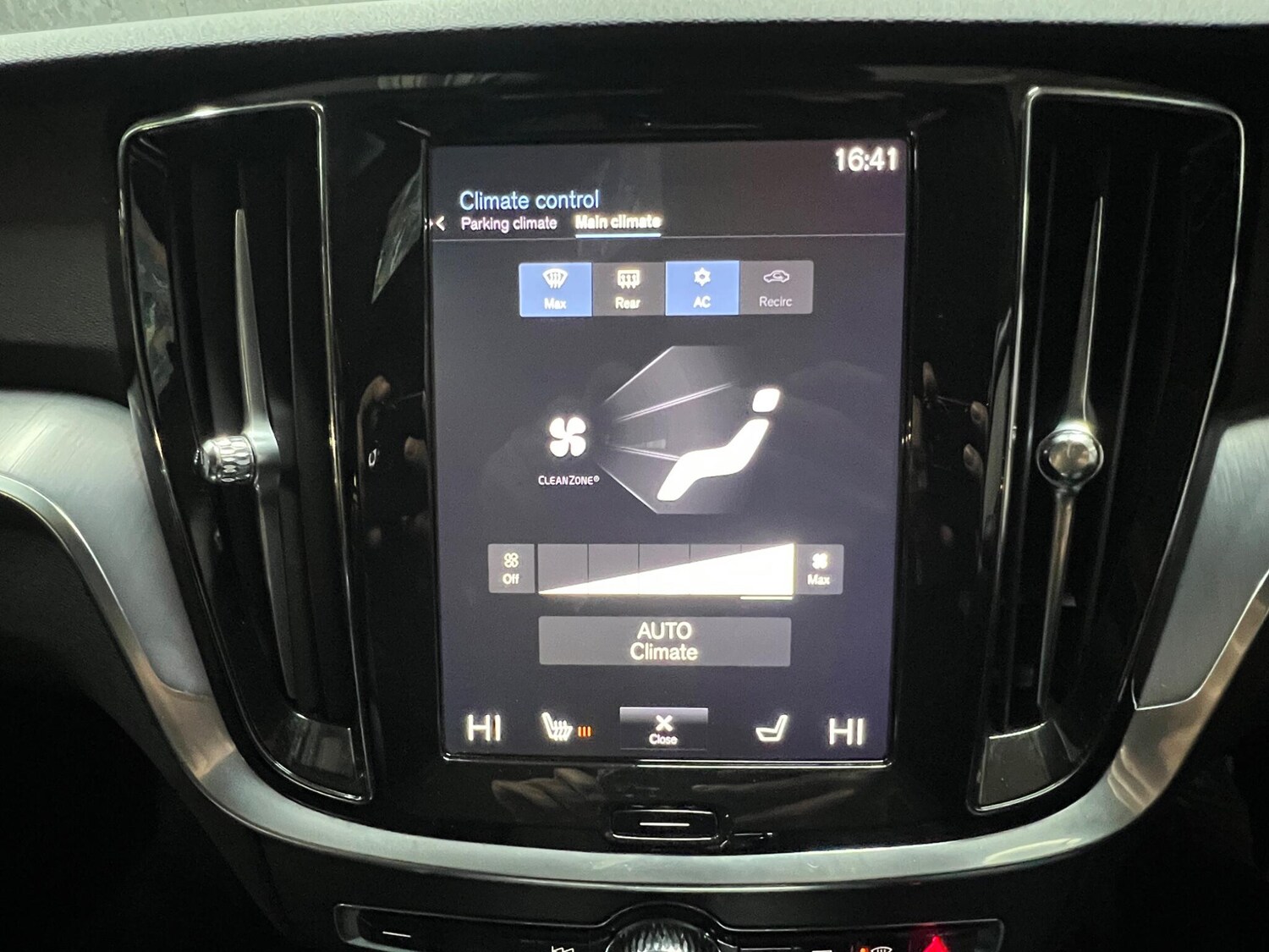 Used Volvo V60 Cross Country for sale - 77783431: Photo 47