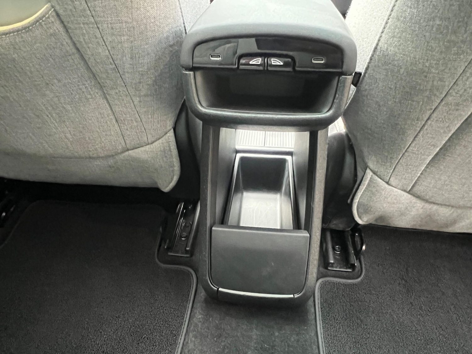 Vehicle 33