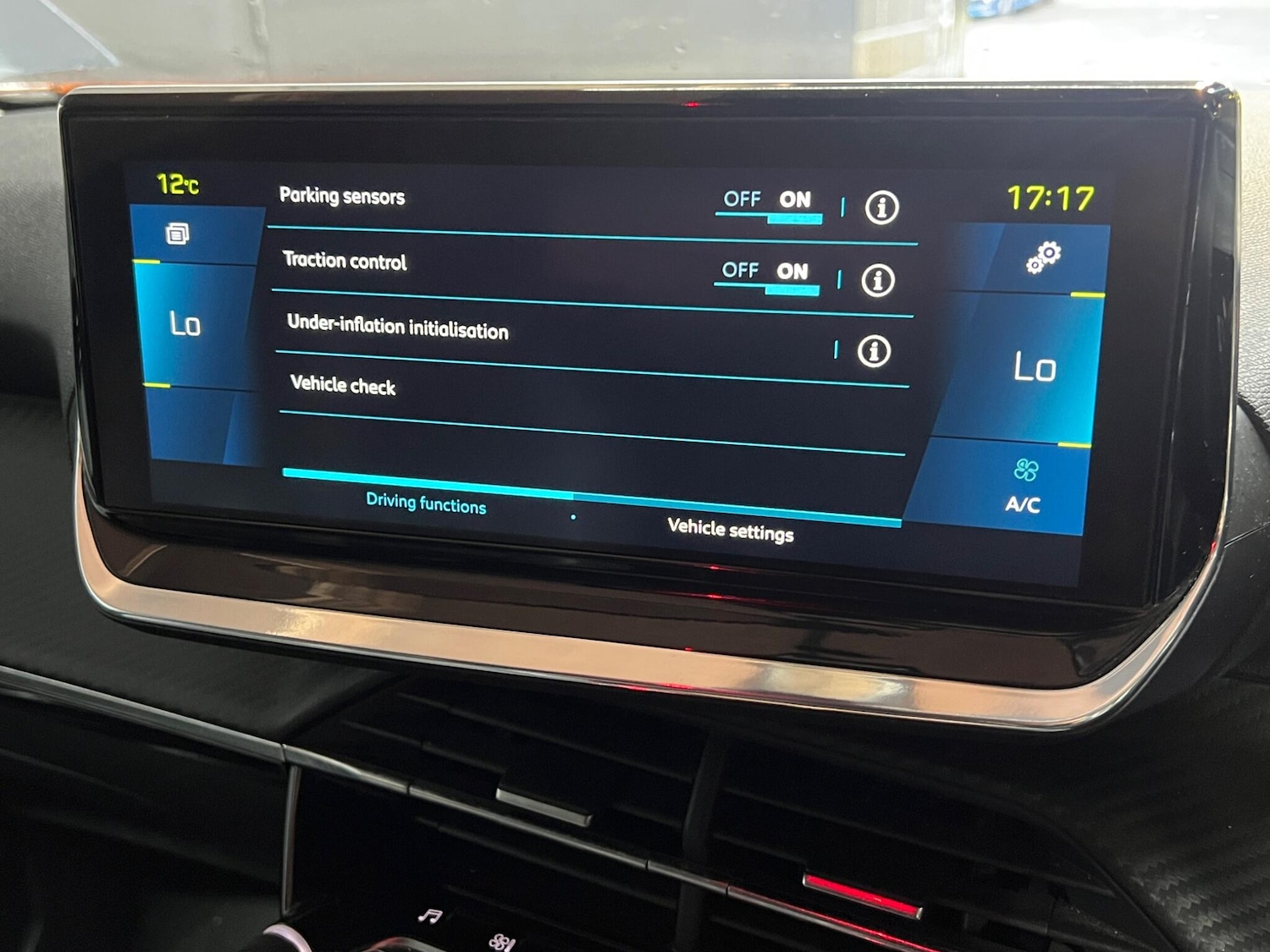 Used Peugeot 2008 2020 for sale - 78127360: Photo 28