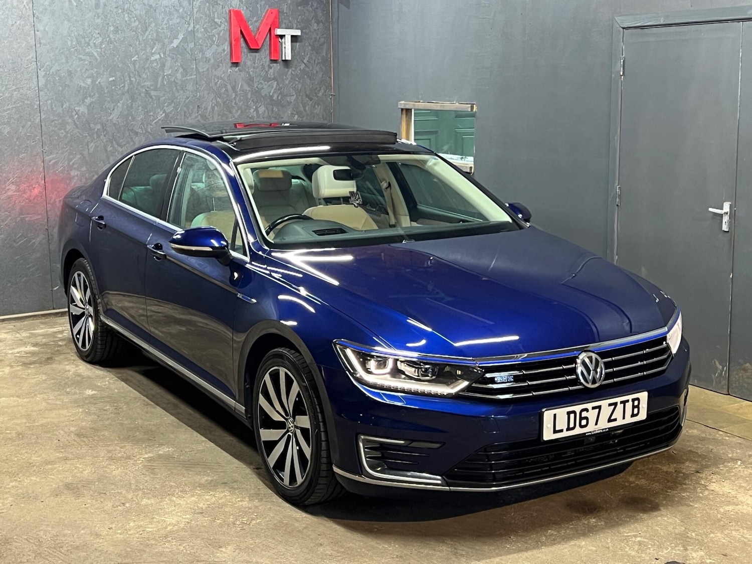 Used Volkswagen Passat 2017 for sale - 76200893: Photo 8