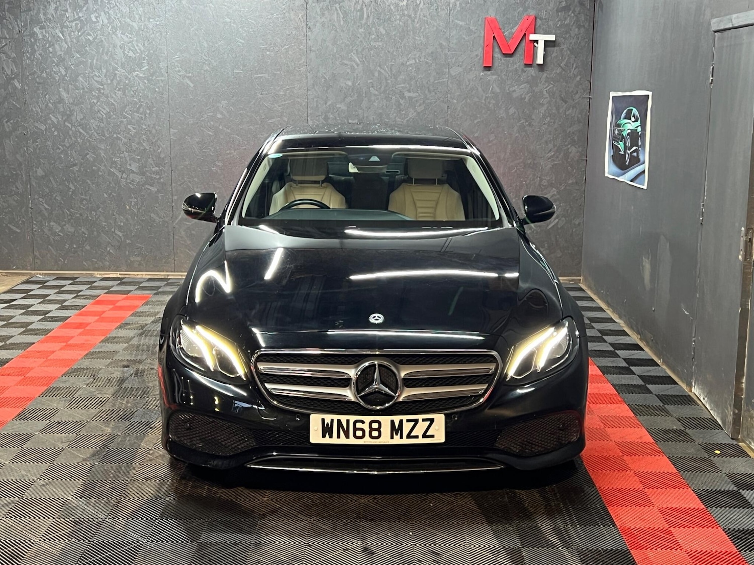 Used Mercedes-Benz E Class for sale - 77242355: Photo 10