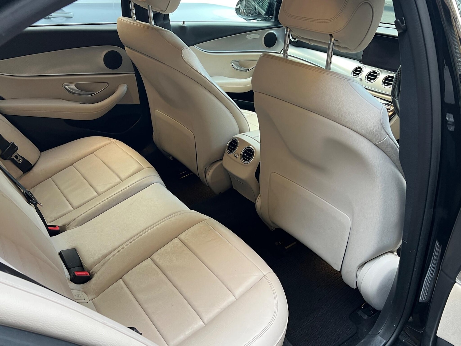 Used Mercedes-Benz E Class for sale - 77242355: Photo 20