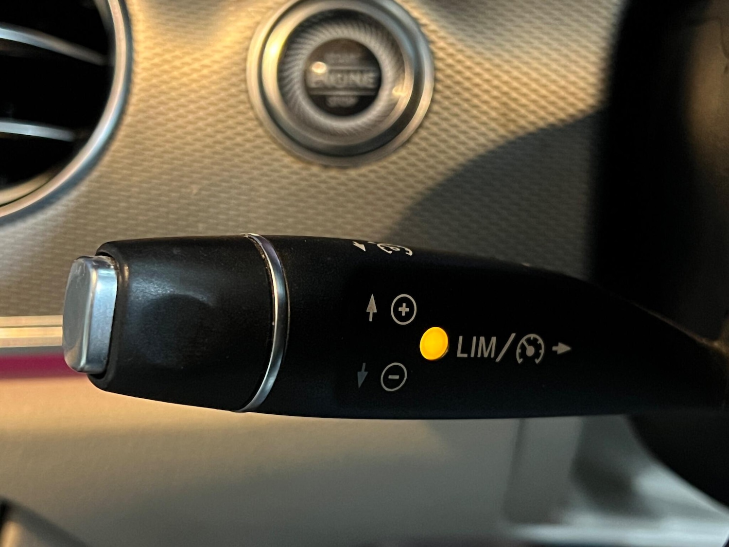 Used Mercedes-Benz E Class for sale - 77242355: Photo 24