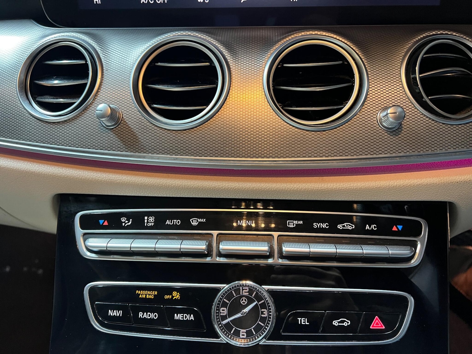 Used Mercedes-Benz E Class for sale - 77242355: Photo 26