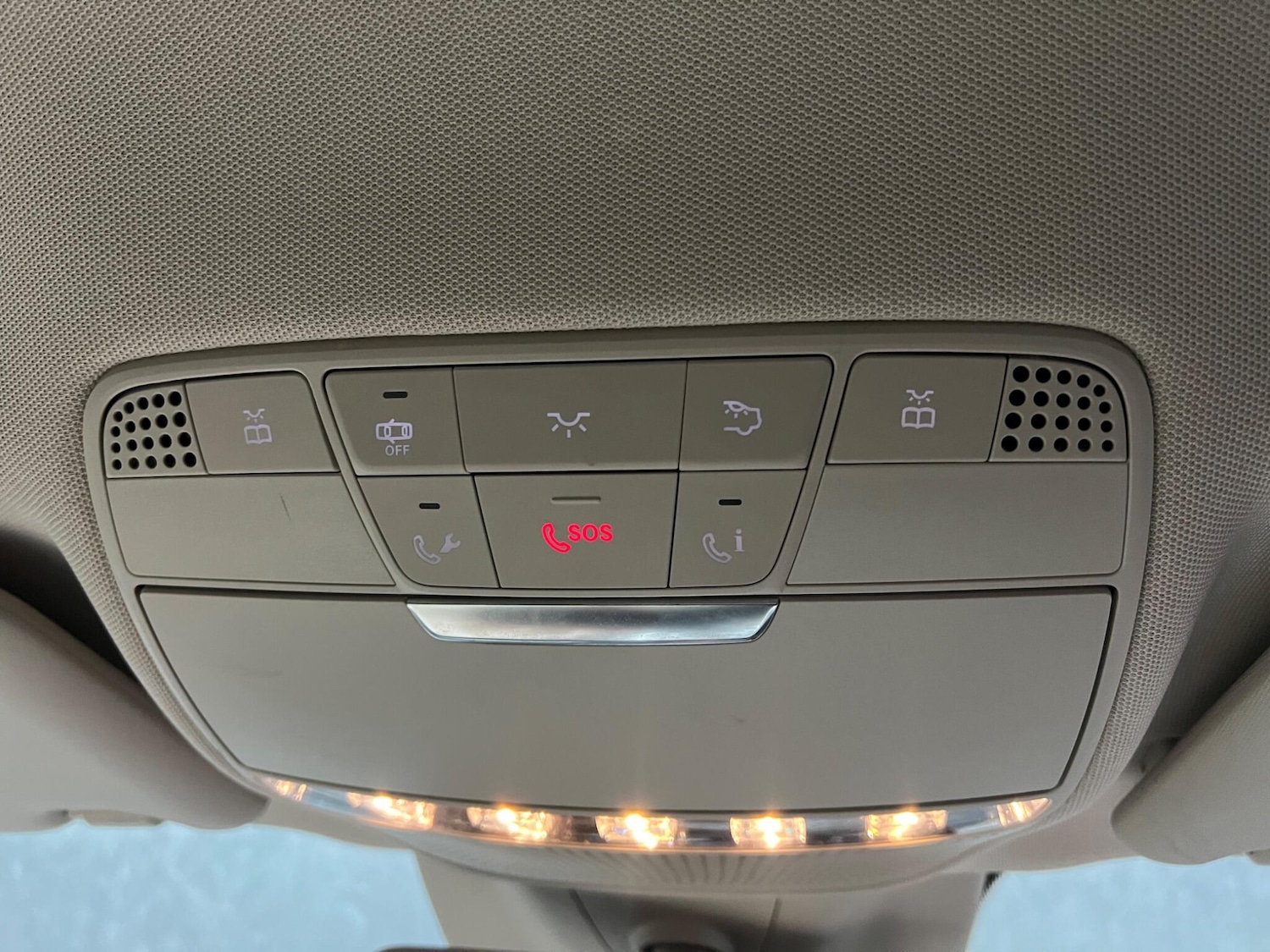 Used Mercedes-Benz E Class for sale - 77242355: Photo 27