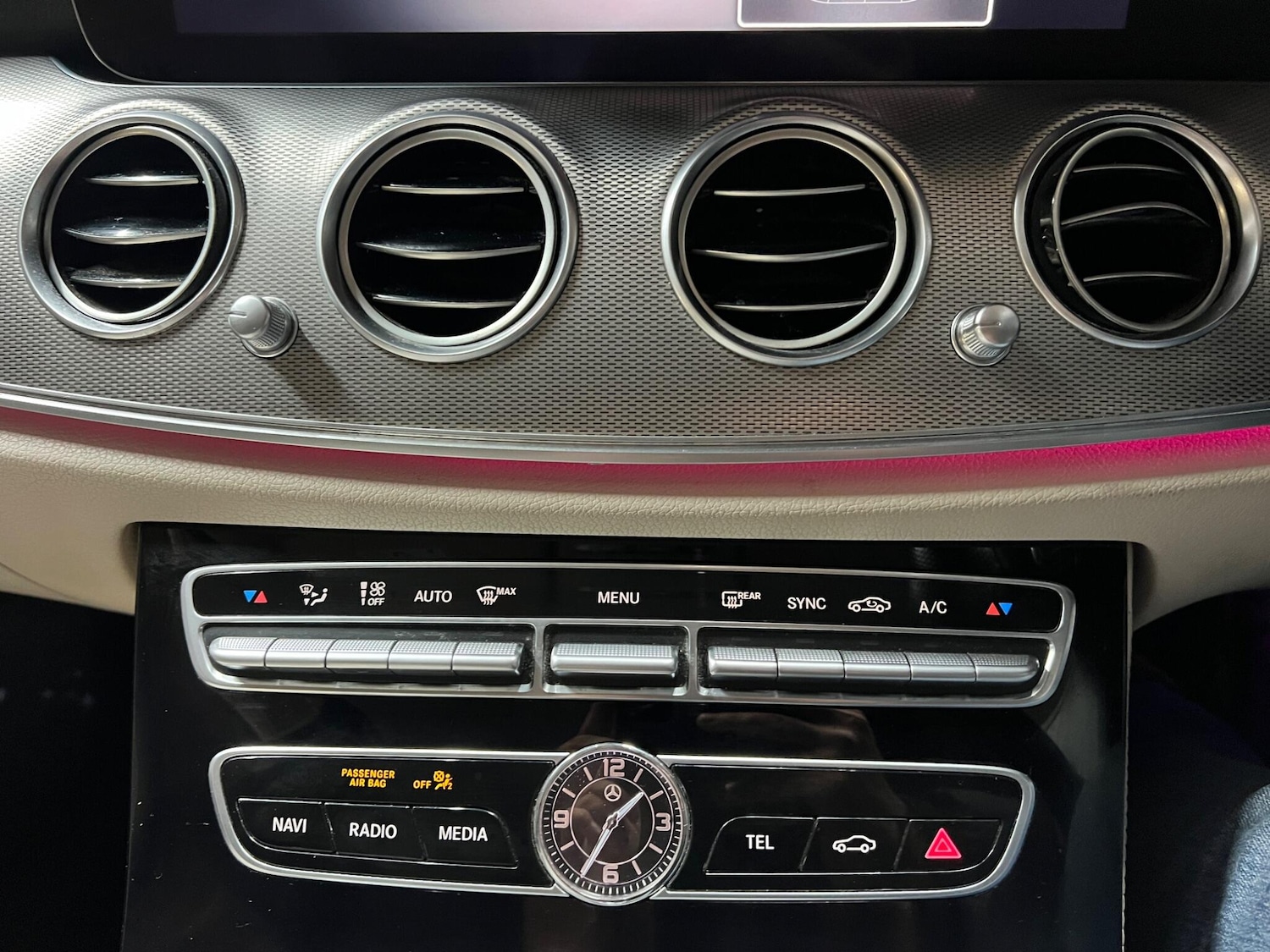 Used Mercedes-Benz E Class for sale - 77242355: Photo 31