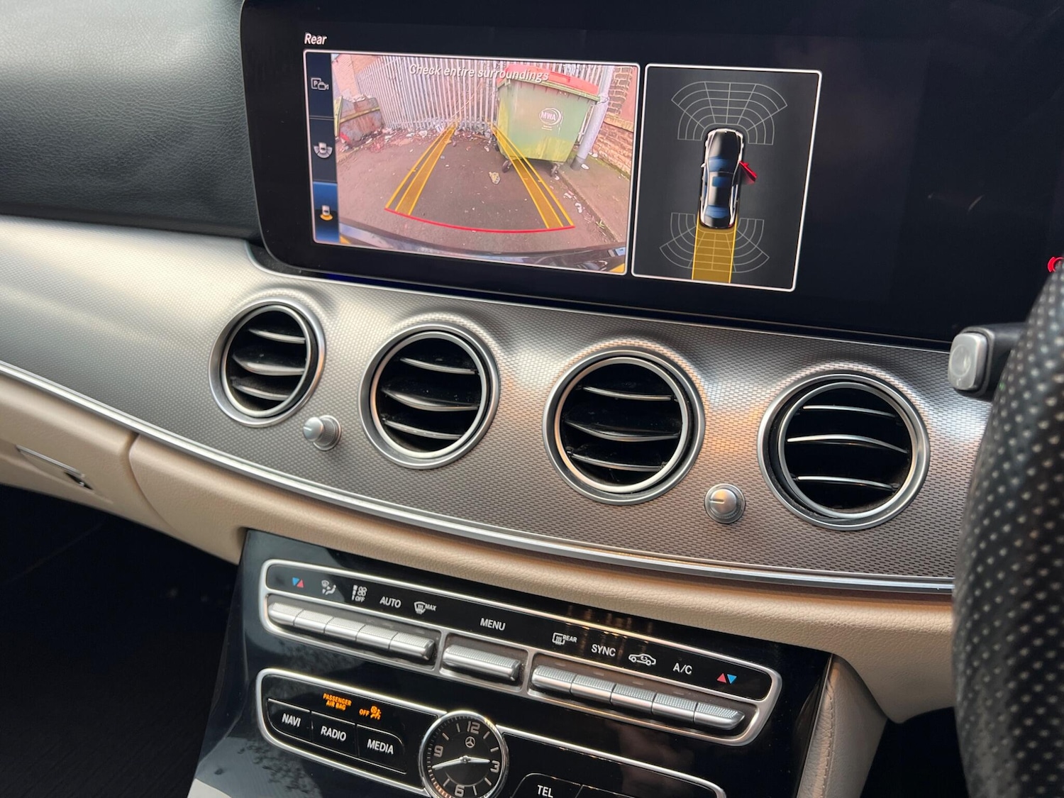 Used Mercedes-Benz E Class for sale - 77242355: Photo 40